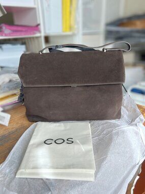 COS Trullo Oversized Flap Bag - Split Suede / Ebony
